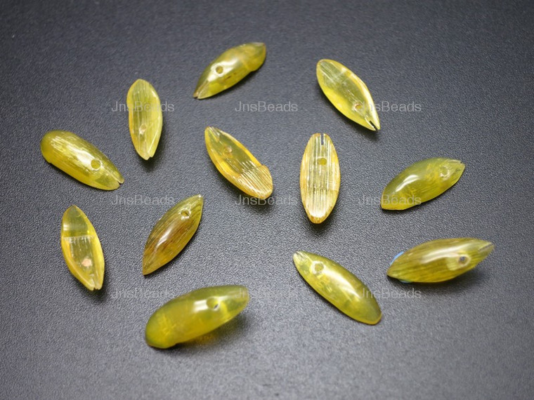 4x14mm Amber Horn Marquise Beads Front Drill 43pcs.