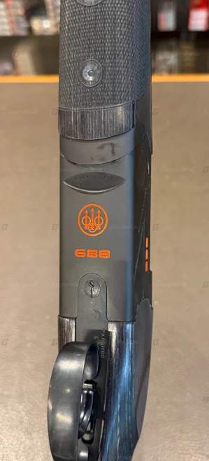 Beretta 688 Black Performance Adjustable Vittoria 12 gauge L04438X
