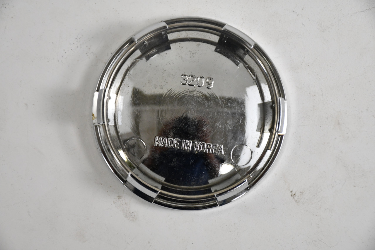 Boss motorSports Chrome Center Cap Hub Cap 3209 2.810"
