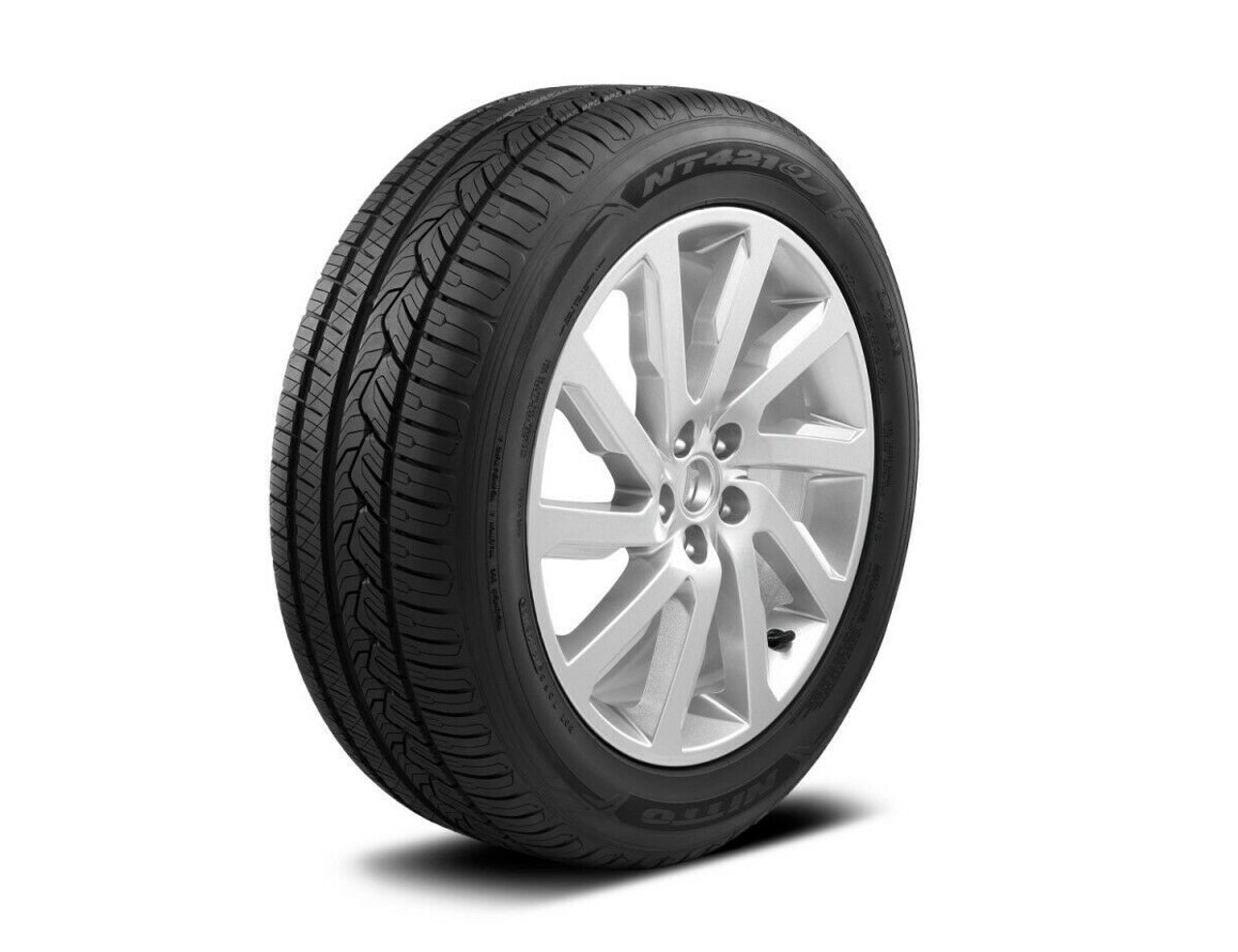 245/65R17 Nitto NT-421Q Premier All Season Truck/SUV Tire 111H 29.6 2456517