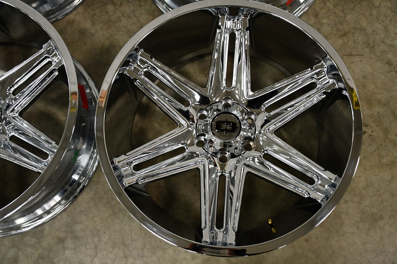 20" Vision 363 Razor Chrome 20x12 Wheel 5x5.5 (5x139.7) -51mm Rim