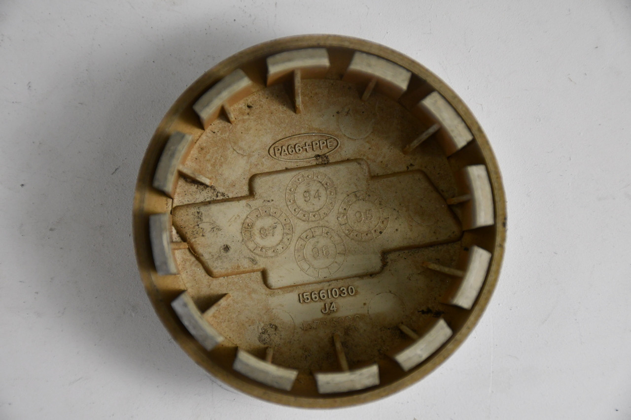 Chevy Gray/Tan Center Cap Hub Cap 15661030-J4 3"