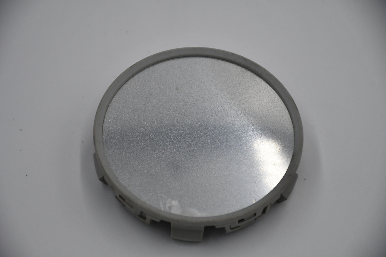 Silver 10 Clip Sparkle Silver w/ Silver Lip Center Cap Hub Cap T29S 68mm
