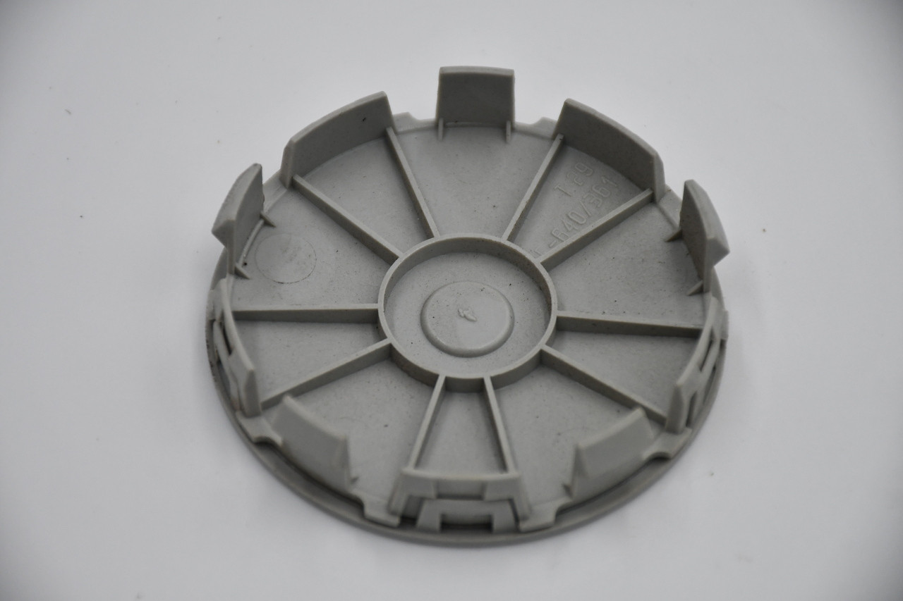 Silver 10 Clip Sparkle Silver w/ Silver Lip Center Cap Hub Cap T29S 68mm