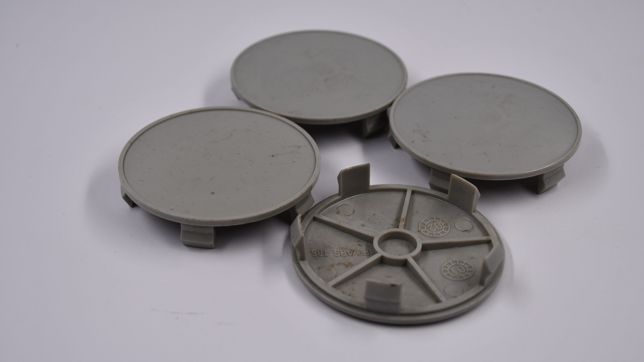 Set 4 64mm Generic Silver Snap In Center Caps Hub Cap 5 Clips