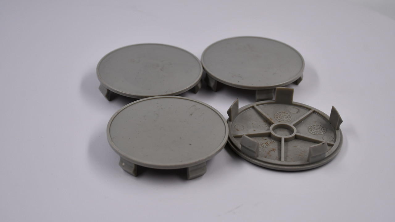 Set 4 64mm Generic Silver Snap In Center Caps Hub Cap 5 Clips