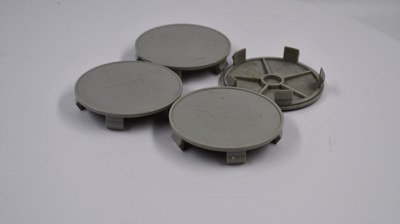 Set 4 64mm Generic Silver Snap In Center Caps Hub Cap 5 Clips