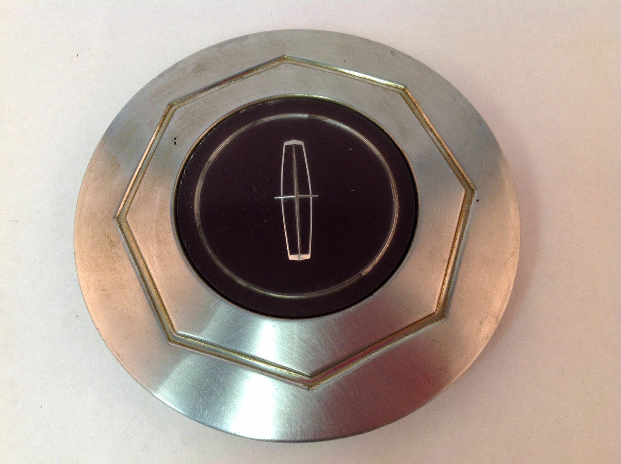 Lincoln Factory OEM Wheel Center Cap Continental Mark Series E4LC-1A096-AA LI22