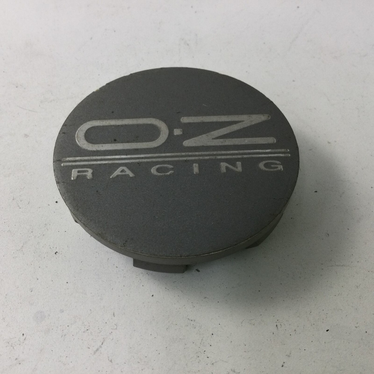 OZ Racing Grey Center Cap Hub Cap M675