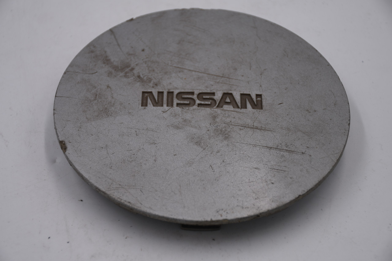 Nissan Silver Center Cap Hub Cap 40315-85M00 6.25" Factory OEM