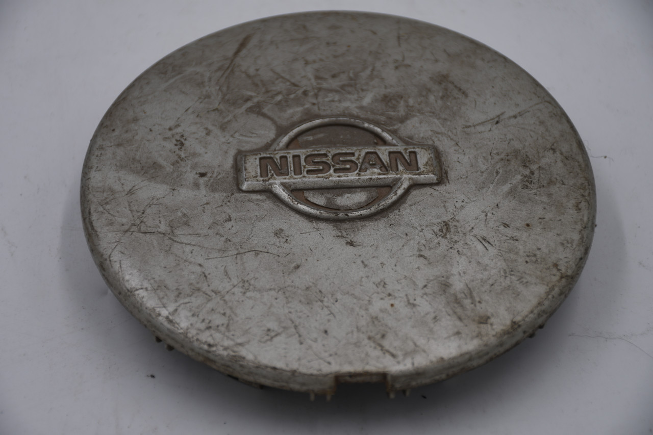 Nissan Silver Center Cap Hub Cap 40315-4B010 5.25" Factory OEM