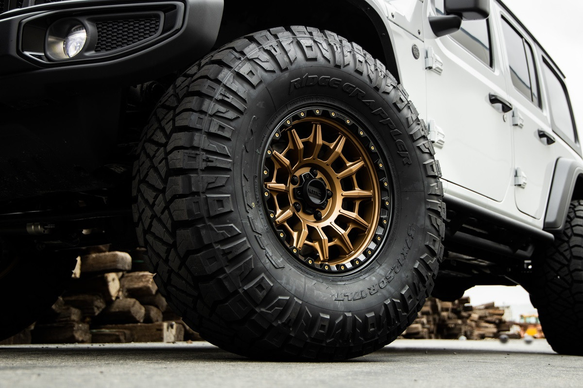 17" KMC KM547 Carnage 17x9 5x5 Matte Bronze Black Lip Wheel 0mm For Jeep Rim
