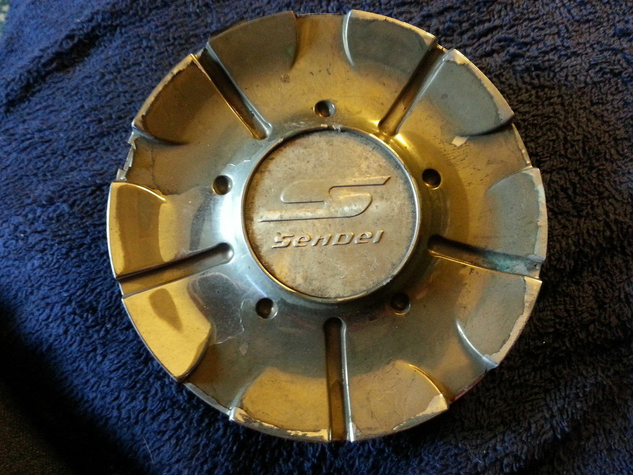 SenDel Custom Chrome Aftermarket Wheel Center Cap Hub Cap Used MT16 SEN21