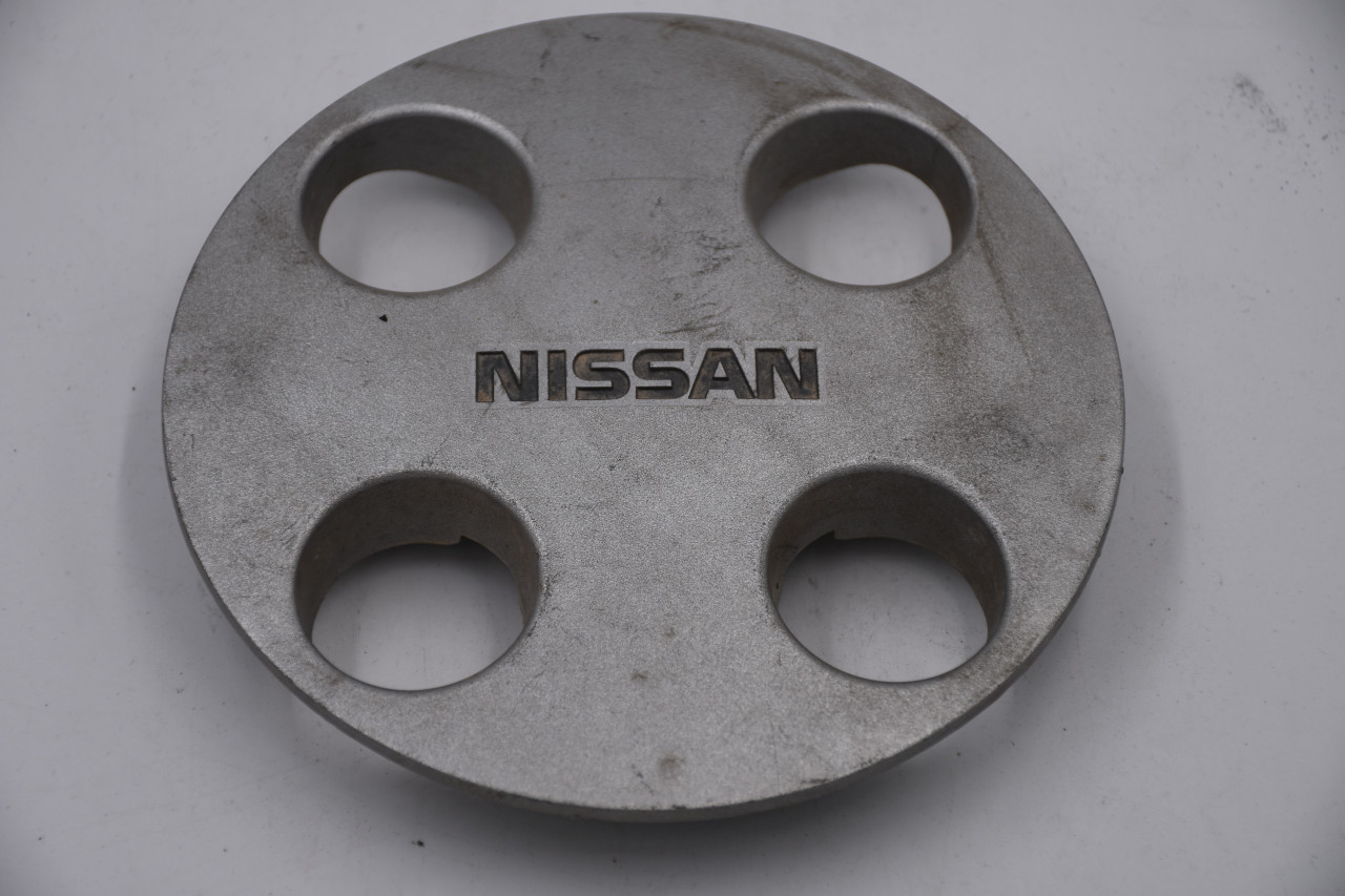 Nissan Silver Center Cap Hub Cap 40315-D4010 6.5" Factory OEM
