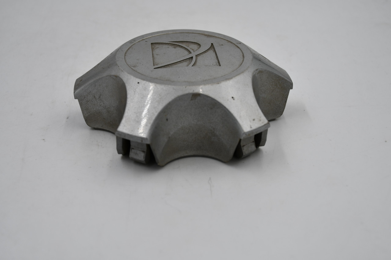 Saturn Grey w' Chrome logo Wheel Center Cap Hub Cap 9596876 5" OEM Saturn Outlook