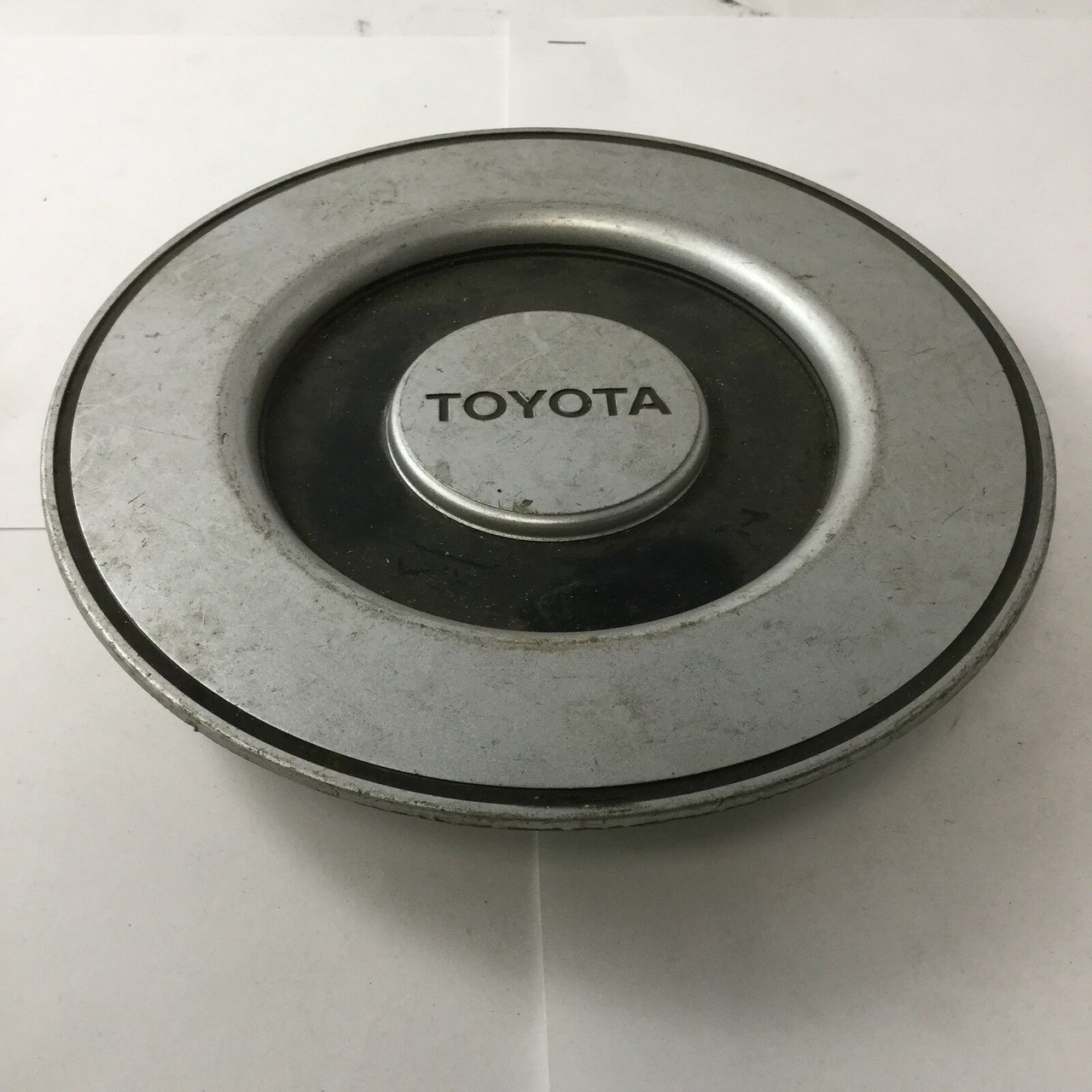 Toyota Factory OEM Wheel Rim Center Hub Cap Silver Black 7.75" Diameter TO199
