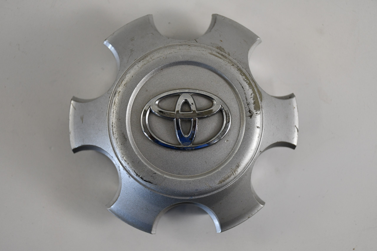 Toyota Gray/Chrome logo Center Cap Hub Cap TO107 5.635"
