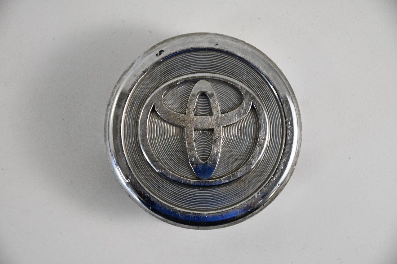 Toyota Chrome Center Cap Hub Cap 42603-AC020 2.50