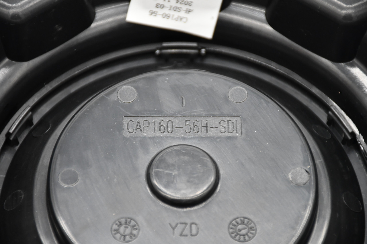 Fittipaldi 5 6 lug wheel center cap