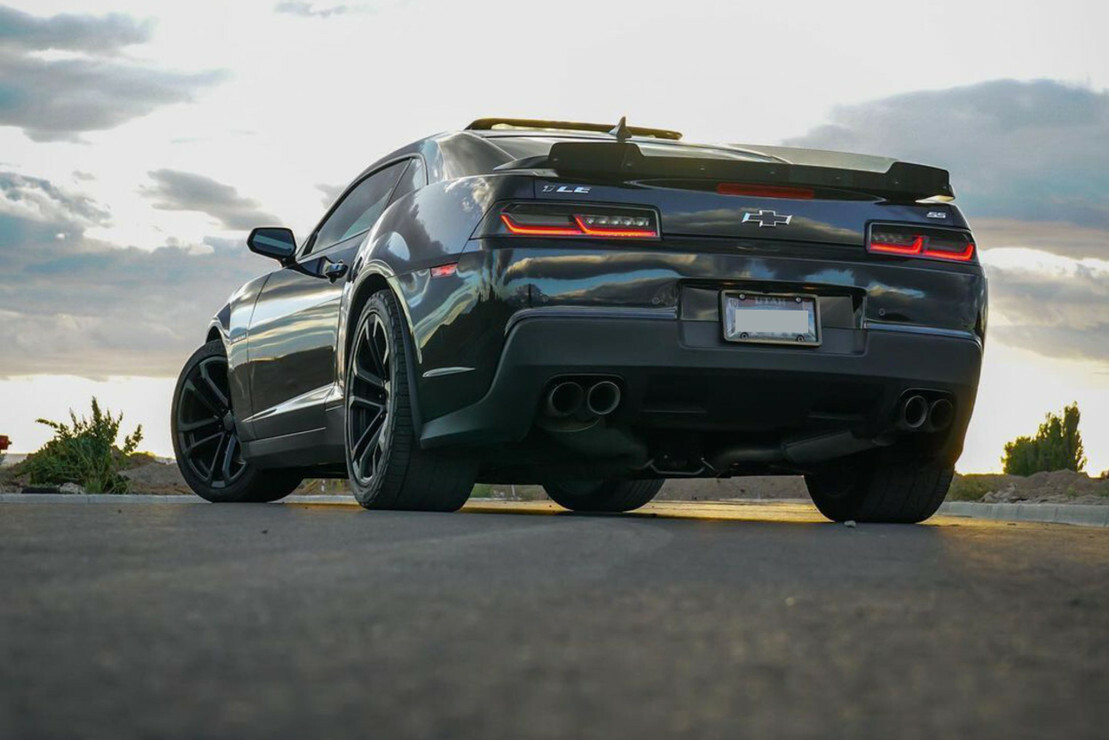 Morimoto XB LED Tails LF406 Tail Lights For Chevrolet Camaro 14-15 Pair / Smoked