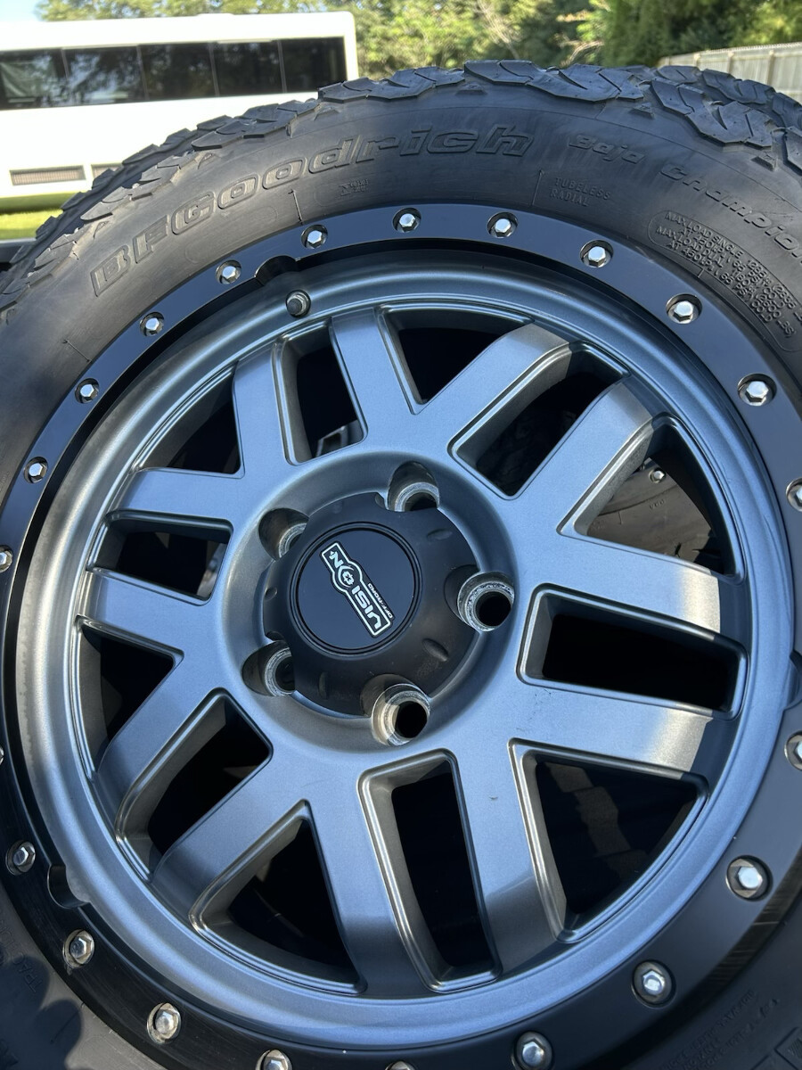 Vision matte black center cap