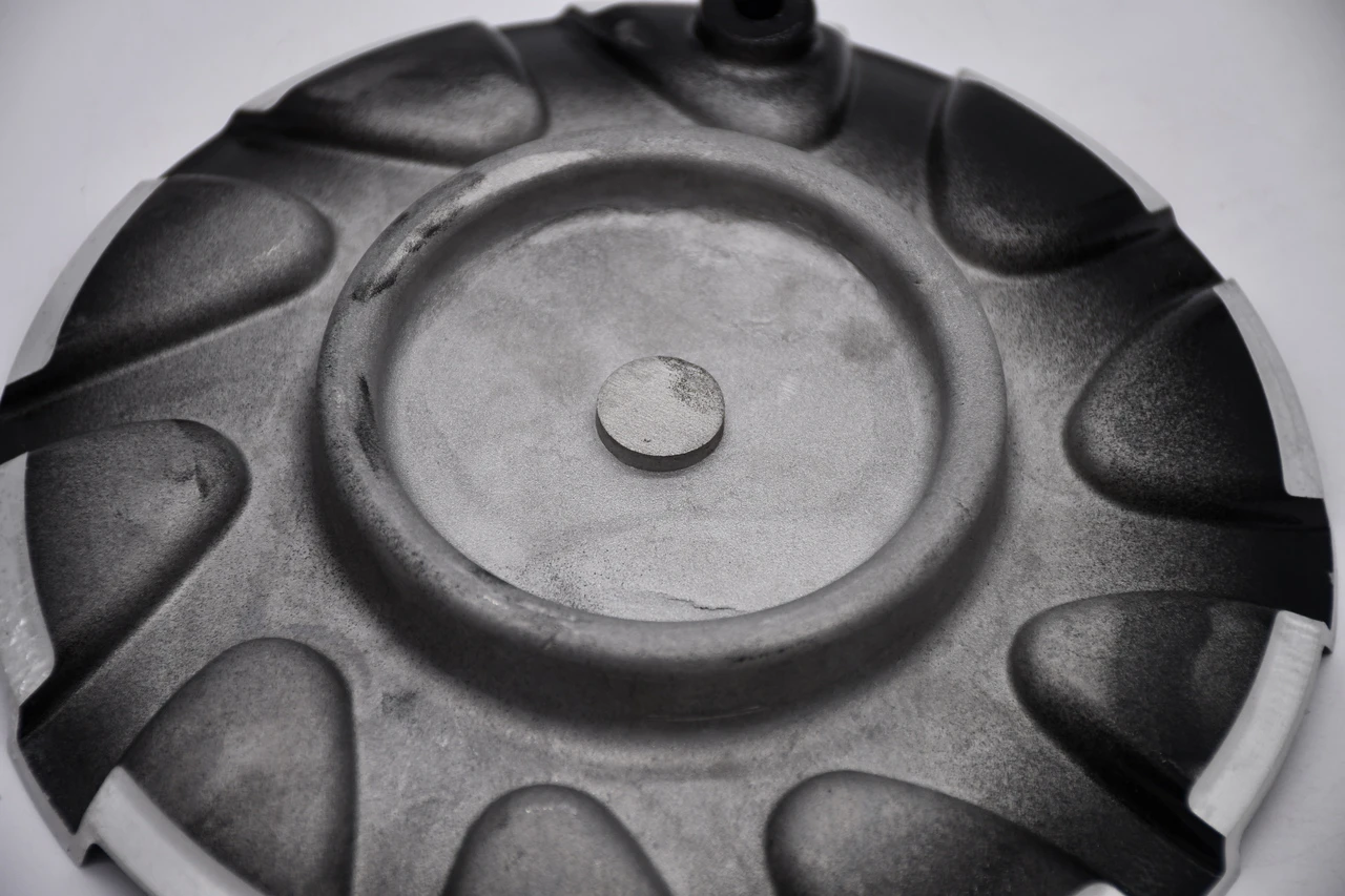 Azara black machined wheel center cap