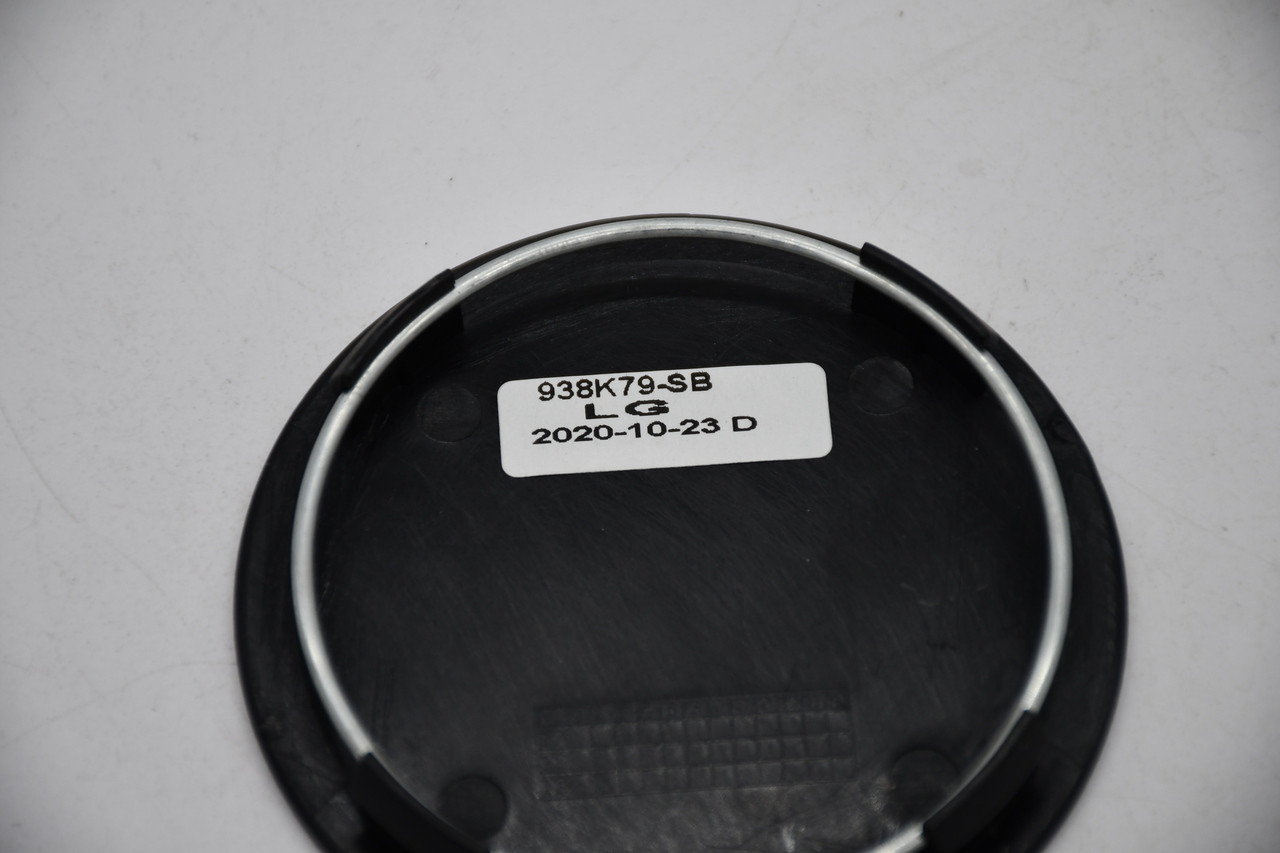 AR938 snap-in center cap