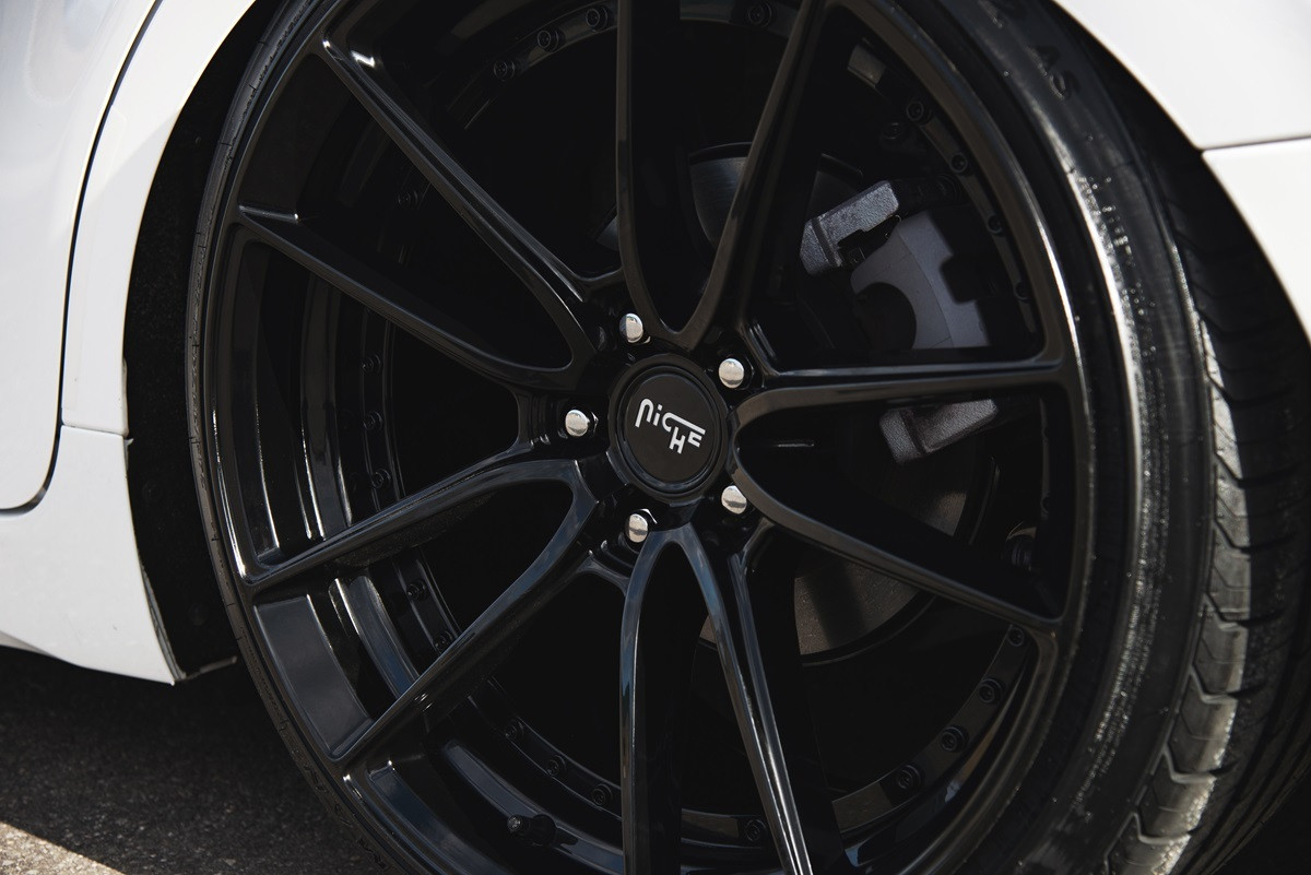 Set 4 20" Niche M223 DFS 20x9 5x115 Gloss Black Wheels 18mm Rims