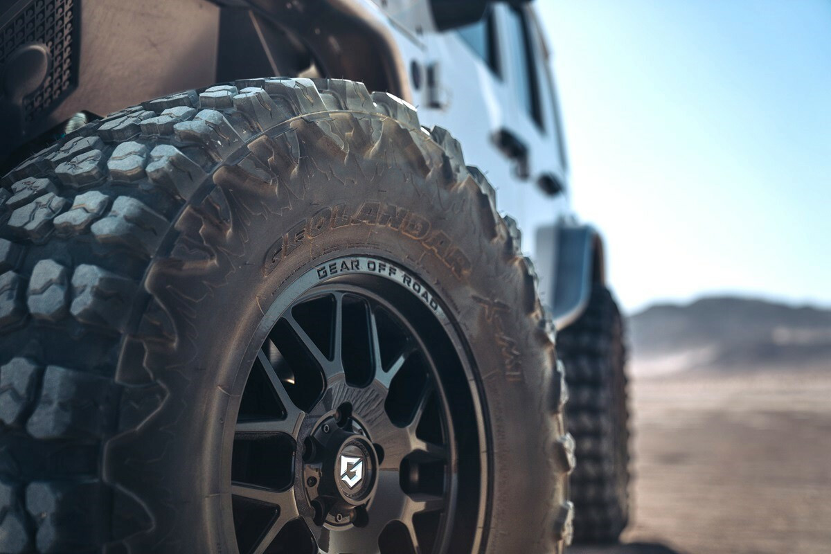 Set 4 20" Gear Off Road 763B Raid Gloss Black 20x9 Wheels 6x135 18mm Truck Rims