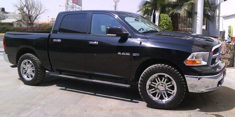 Set 4 17" Vision 375 Warrior Chrome 17x8.5 Wheels 6x5.5 (6x139.7) 25mm Rims