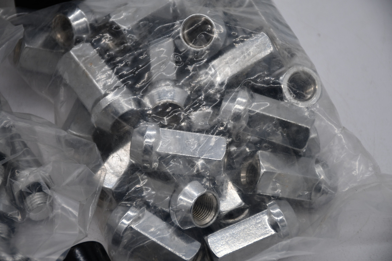 Chrome Spiked Lug Nut Set – 24 Pc | 1/2" x 20 Extended 80mm | Fits 5 & 6 Lug Rims | Includes Key