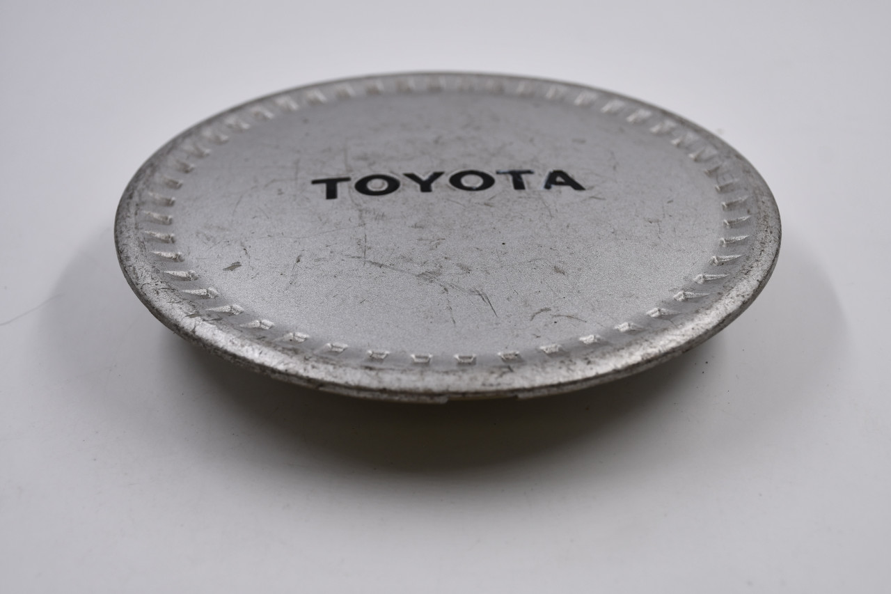 Toyota Silver w/ Black Lettering Wheel Center Cap Hub Cap TOYOTA/7.125(U) 7.125" 86-'92 Corolla OEM, Push On