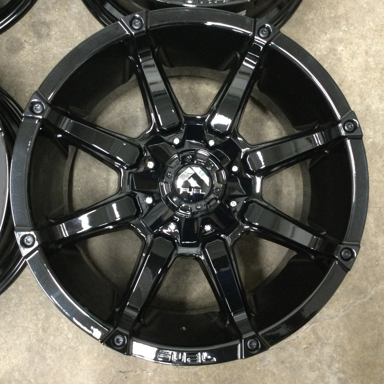 Set 4 20" Fuel D575 Coupler 20x10 6x135 6x5.5 -18mm Wheels Gloss Black Rims
