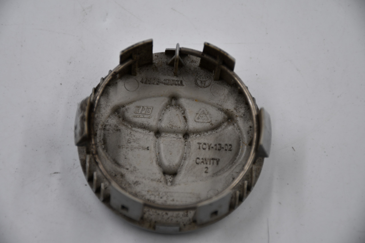 カナヘイ Toyota Silver Wheel Center Cap Hub Cap 42603-420WL 2.5