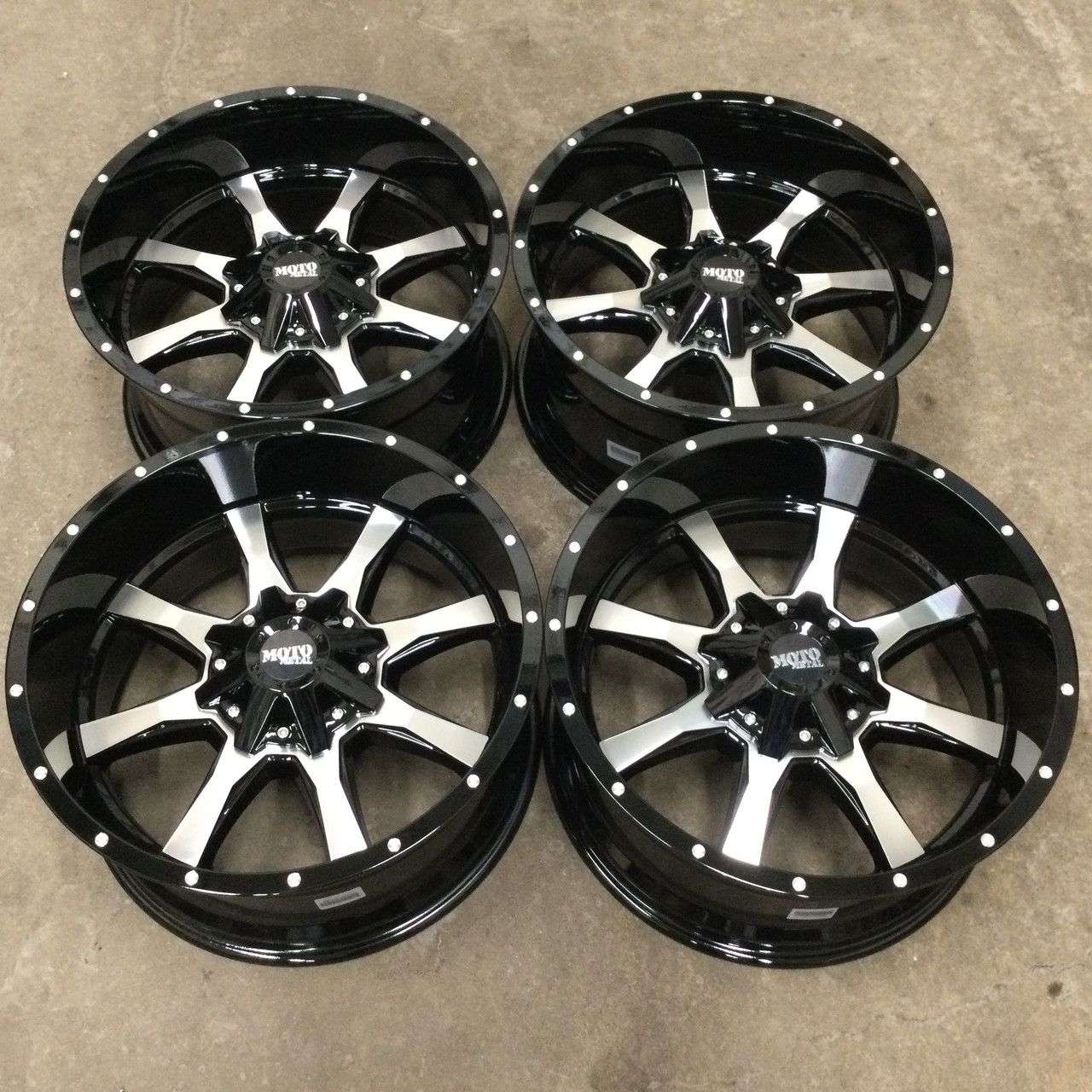Set 4 Moto Metal MO970 20x12 8x170 Gloss Black Machined Face Wheels 20" -44mm
