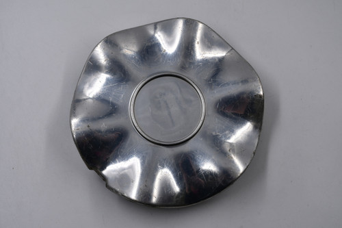 Oldsmobile Polished Aluminum Overlay Wheel Center Cap Hub Cap 9592627(NL) 6.25" 99-'00 Oldsmobile Alero OEM