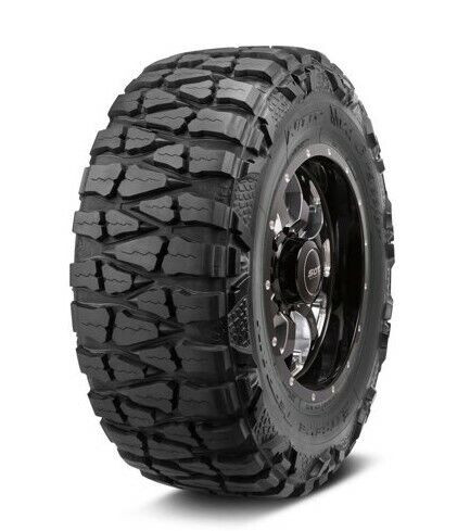 LT305/70R16 Nitto Mud Grappler Tire Mud Terrain 124/121P 33.07" 3057016