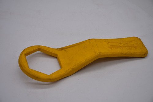 OZ Racing Yellow Wheel Center Cap Hub Cap M604 2.375