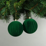 10cm Green Velvet Watermelon Baubles (Set of 4) 10cm Green Velvet Watermelon Baubles (Set of 4)