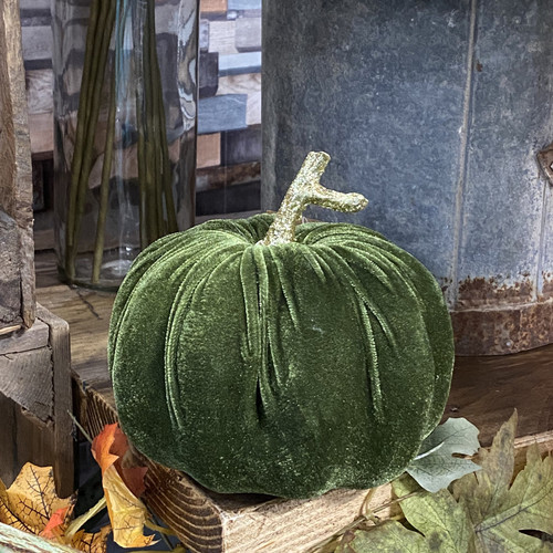 Green Velvet Pumpkin (17x17x16cm)