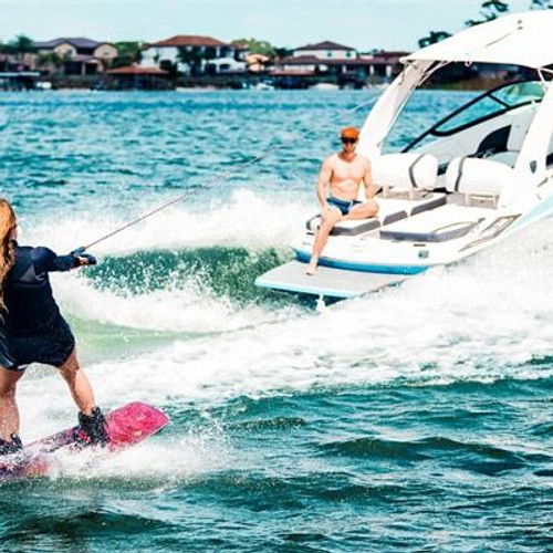 2 Hr Wakeboarding Lesson with Boat