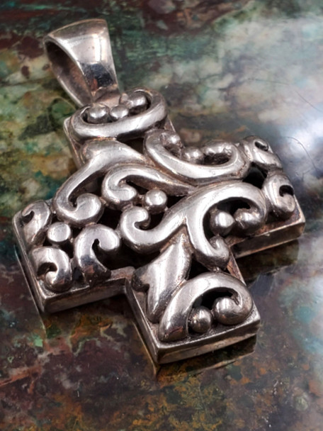 ATI Bali Sterling Silver Chunky Cutout Puffed Vintage Cross Pendant Necklace Medium