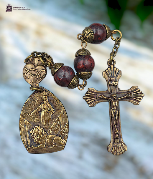 Jesus with Lion & Sacred Heart of Jesus 3 Beads Chaplet | Heritage Bronze| Jasper