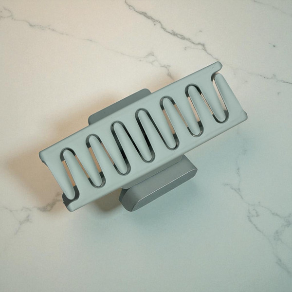 Sage plastic claw hair clip 8.5cm - Tuhil Threads Sage plastic claw hair clip 8.5cm - Tuhil Threads