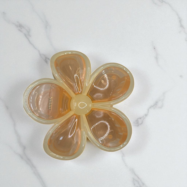 Peach Flower Claw Clip 7.5cm Peach Flower Claw Clip 7.5cm