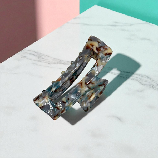 Ink Blossom Floral Swirl Acrylic Hair Claw Clip 8 cm Ink Blossom Floral Swirl Acrylic Hair Claw Clip 8 cm