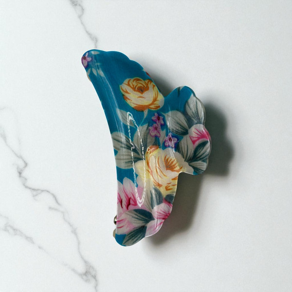 Turquoise Tropical Floral Wavy Claw Clip - 9cm Turquoise Tropical Floral Wavy Claw Clip - 9cm