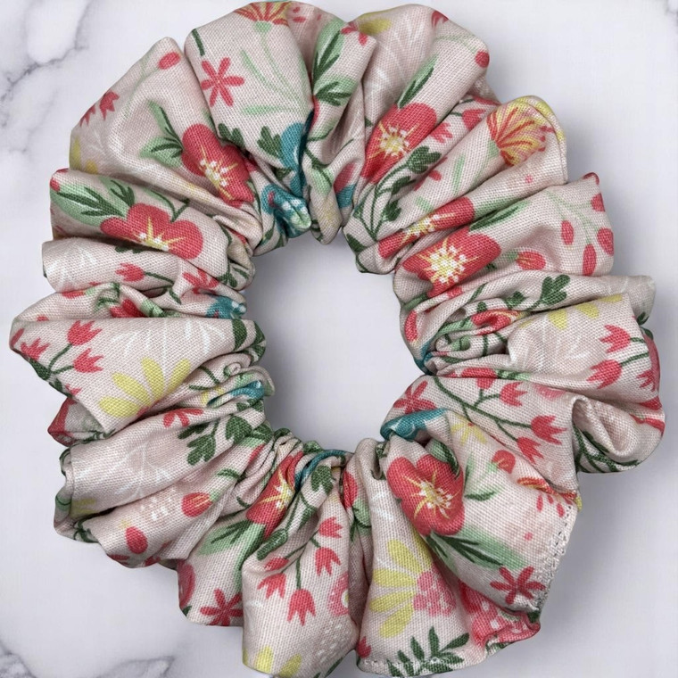 Tuhil Threads Medium Pale Pink Ditsy Floral John Louden Cotton Scrunchie. Shop Tuhil Threads hair accessories.