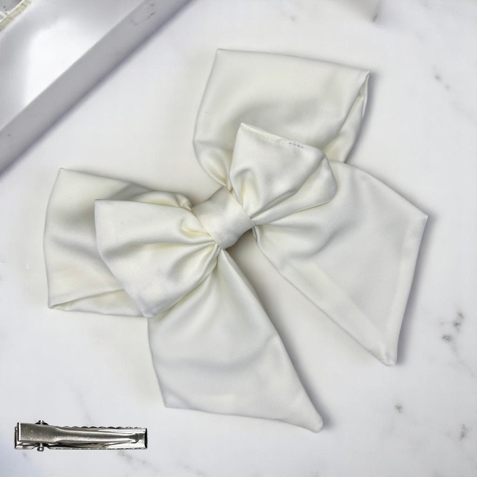 Tuhil Threads Cream Double Layer Royal Micro Satin Sailor Bow (or bow clip/bow hair tie, depending on focus). Luxurious satin hair bow for an elegant, sophisticated accent. Shop Tuhil Threads hair accessories.