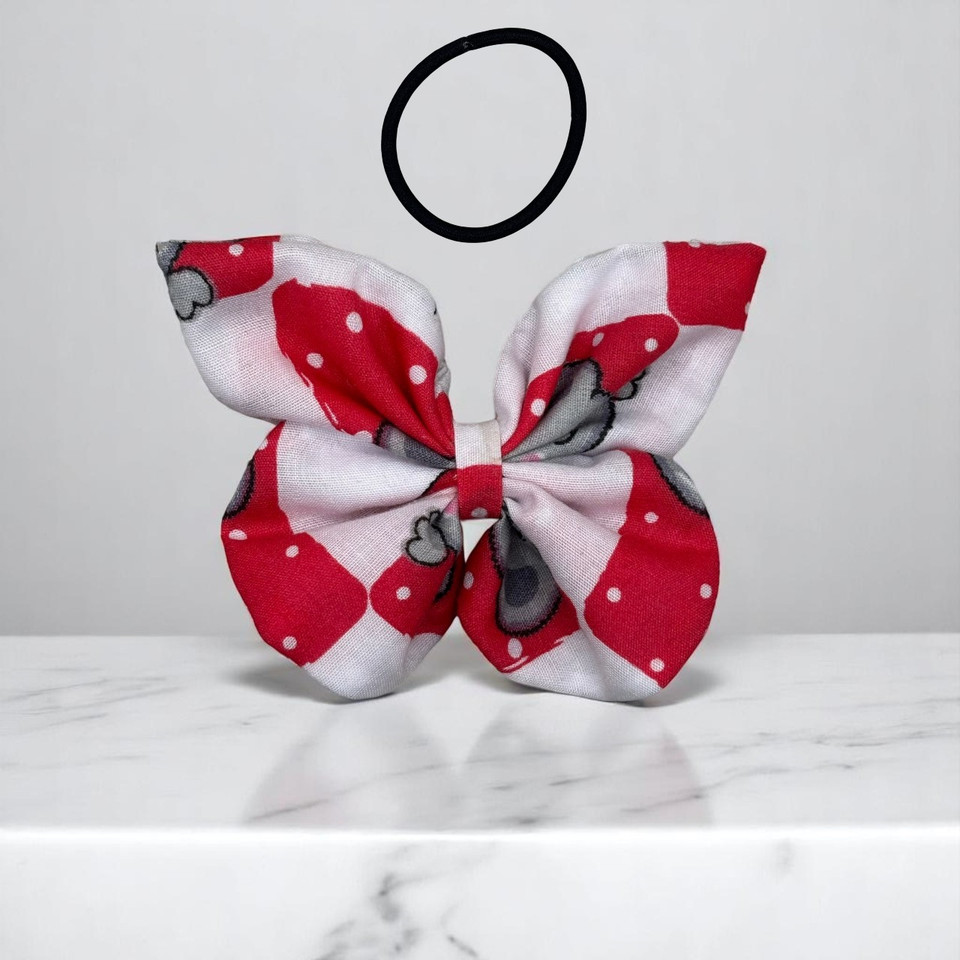 An adorable Sweetheart Teddy & Dots Small Polycotton Butterfly Bow by Tuhil Threads, measuring 10cm wide by 6cm high. Shop Tuhil Threads hair accessories.